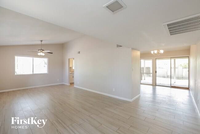 Building Photo - 3403 S Terrace Rd