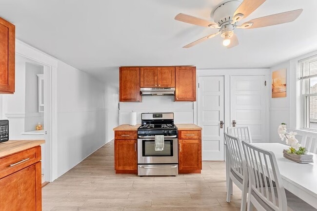 Photo - 29 Harbor St Apartment