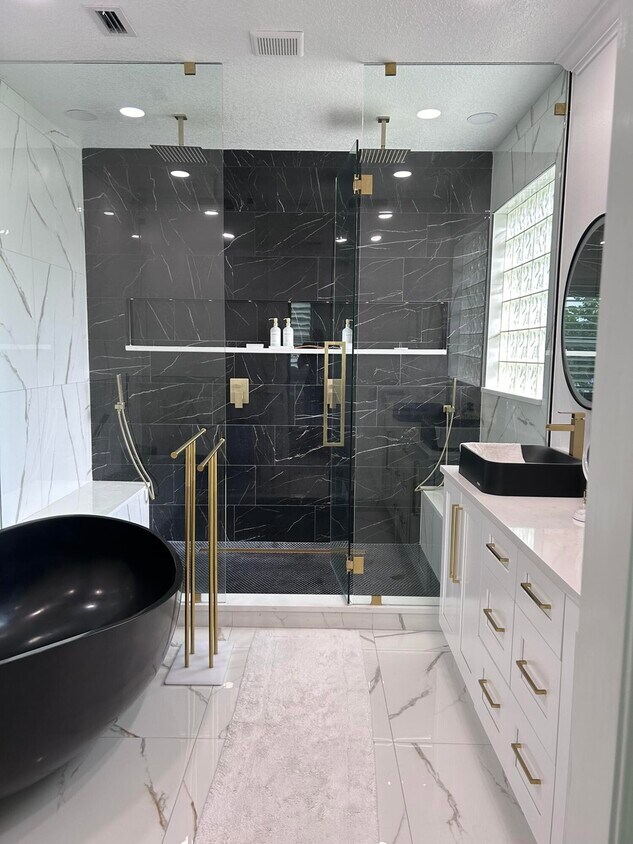 Foto principal - 3158 SW Martin St