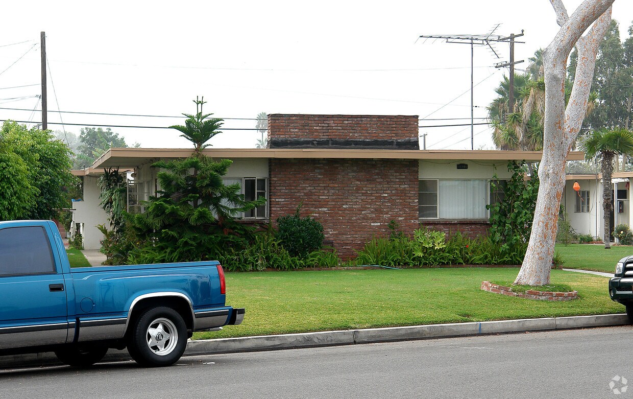 Building Photo - 9922 Belfast Dr