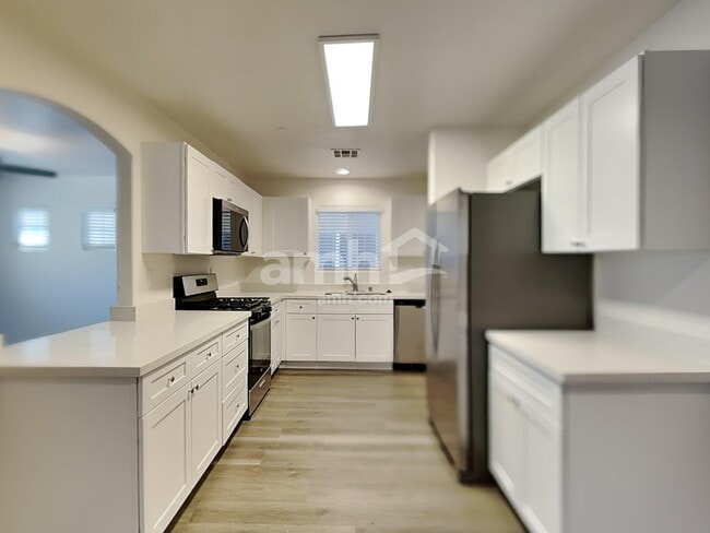 Building Photo - 9144 Rich Tapestry Ct