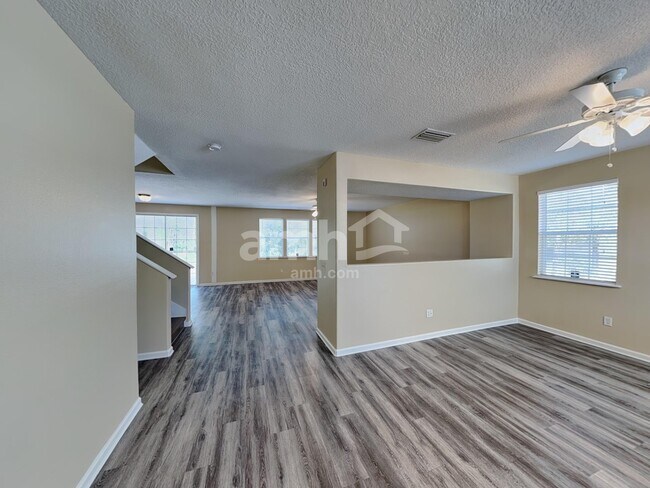 Foto del edificio - 12762 Megan Jean Ct