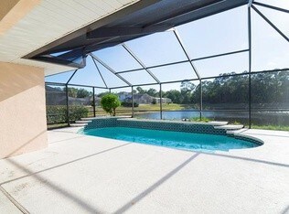 Building Photo - 2910 Sunset Lakes Blvd