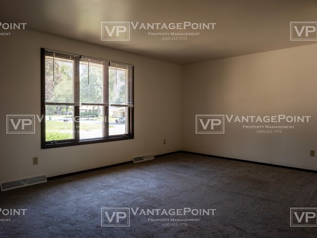 Building Photo - 2571 Trojan Dr