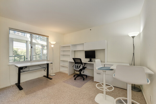 Building Photo - 1201 Brickyard Way