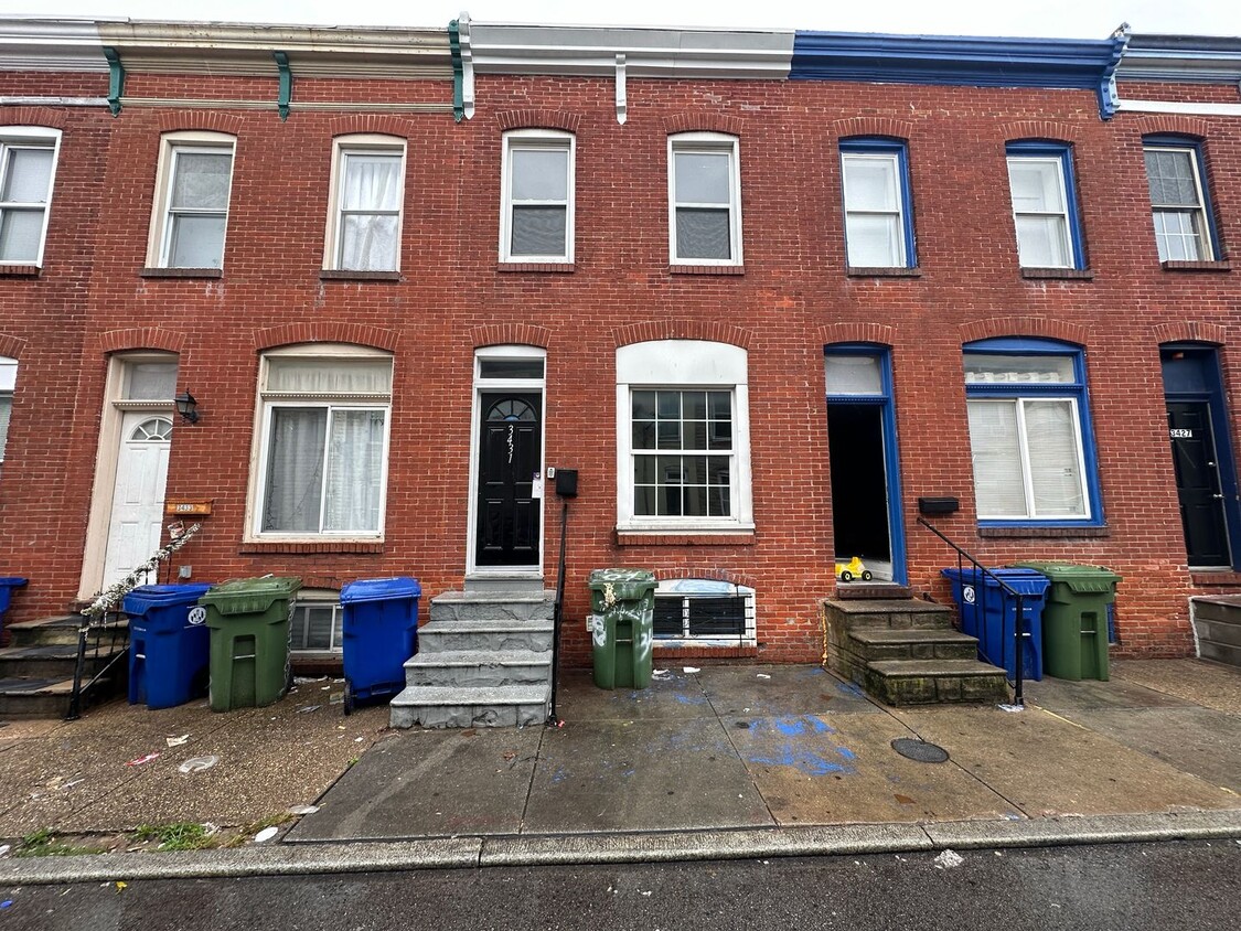 Foto principal - Two-Bedroom House In Baltimore