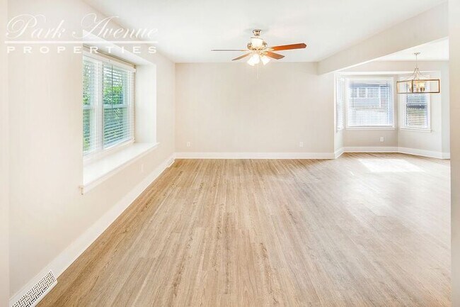 Building Photo - 8028 Nathanael Greene Ln