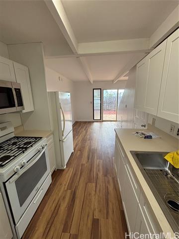 Building Photo - 87-1536 Helelua St