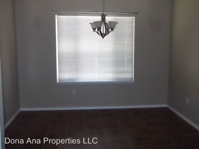 Foto del edificio - 3 br, 2 bath House - 5821 Coyote Flats St.