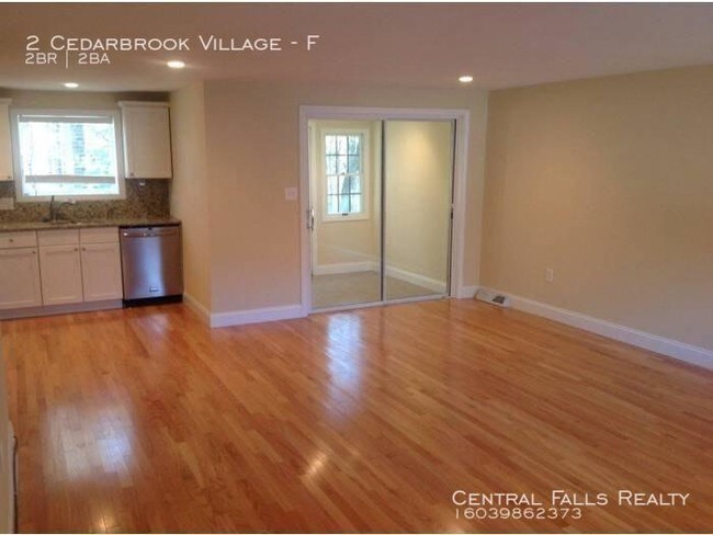 Foto del edificio - Townhouse for Rent ! Available now !