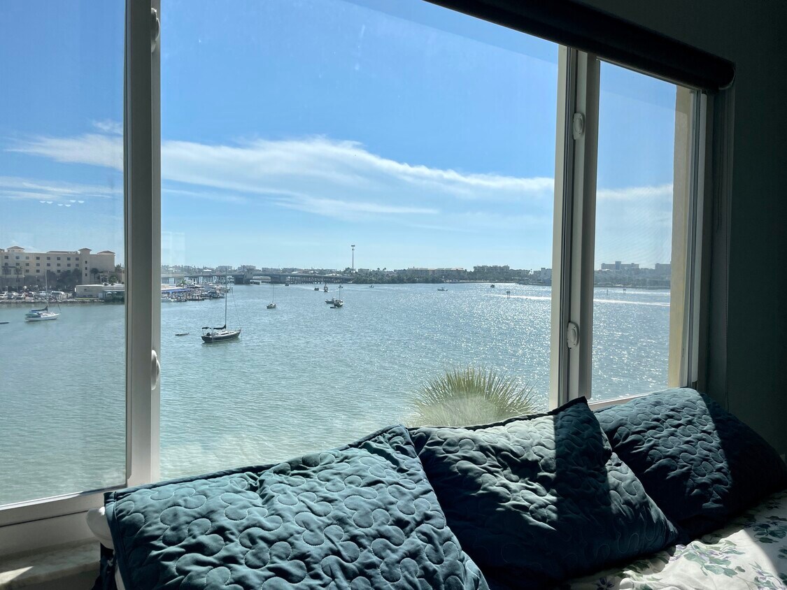 Foto principal - 4775 Cove Cir