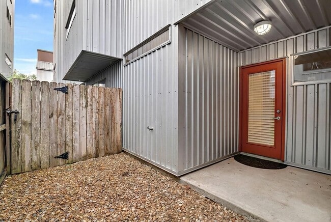 Foto del edificio - 2605 Calumet St