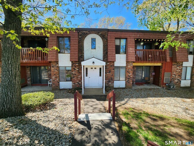 Foto del edificio - 15 -3C Woodsedge Dr