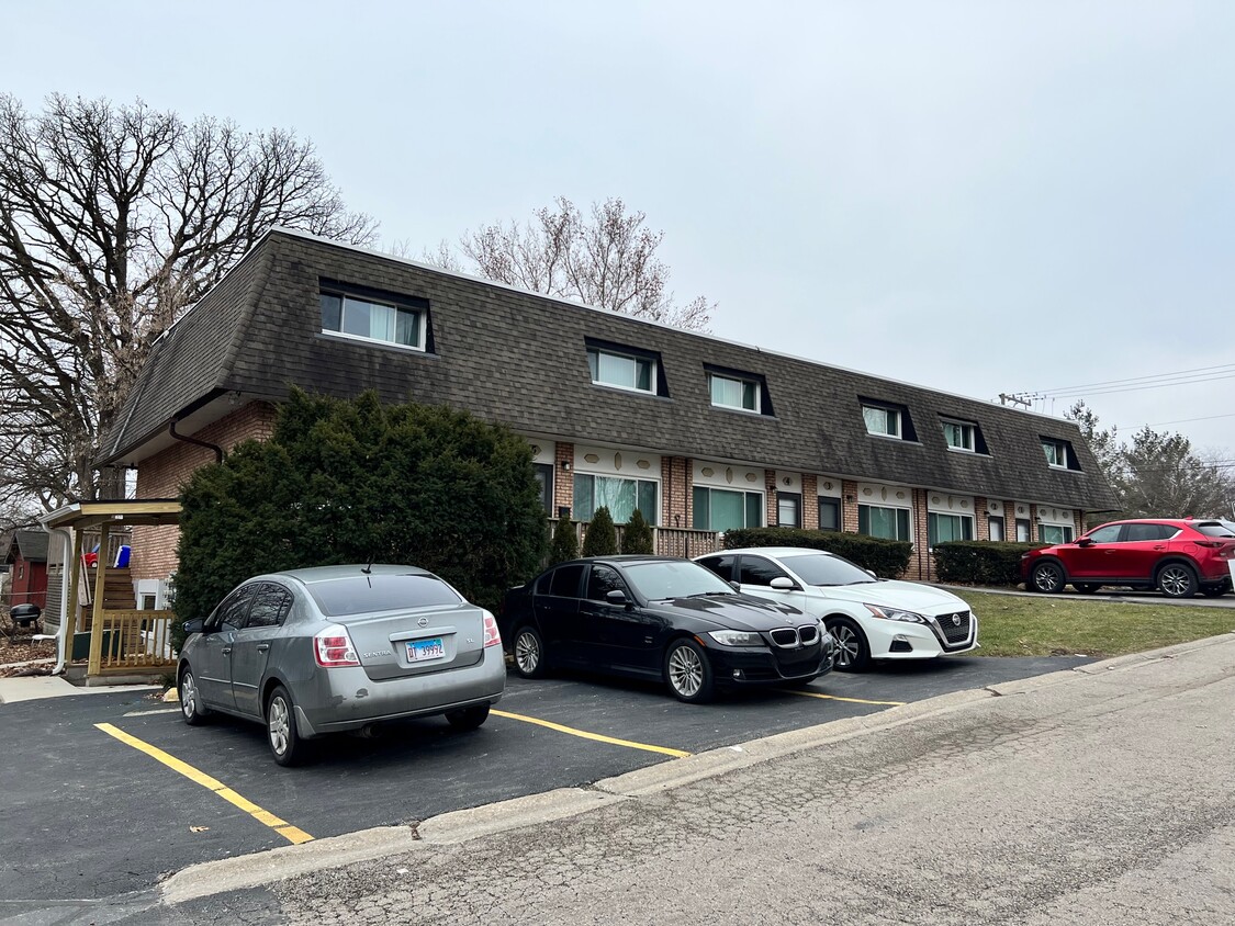 Primary Photo - 131 N Lincolnway