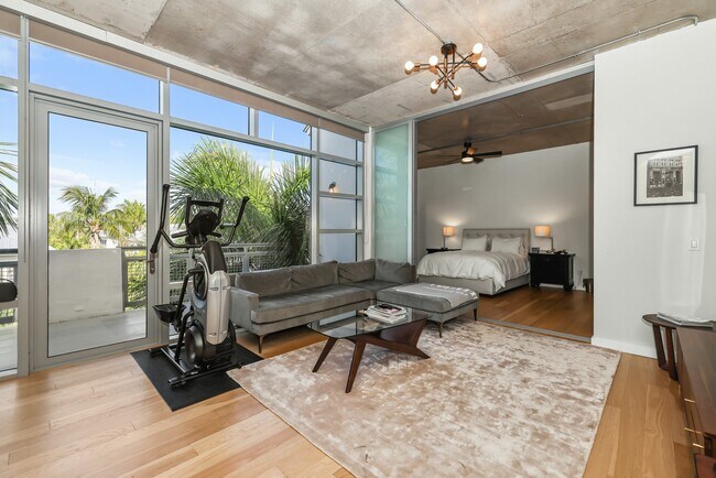 Foto del edificio - 335 SE 6th Ave