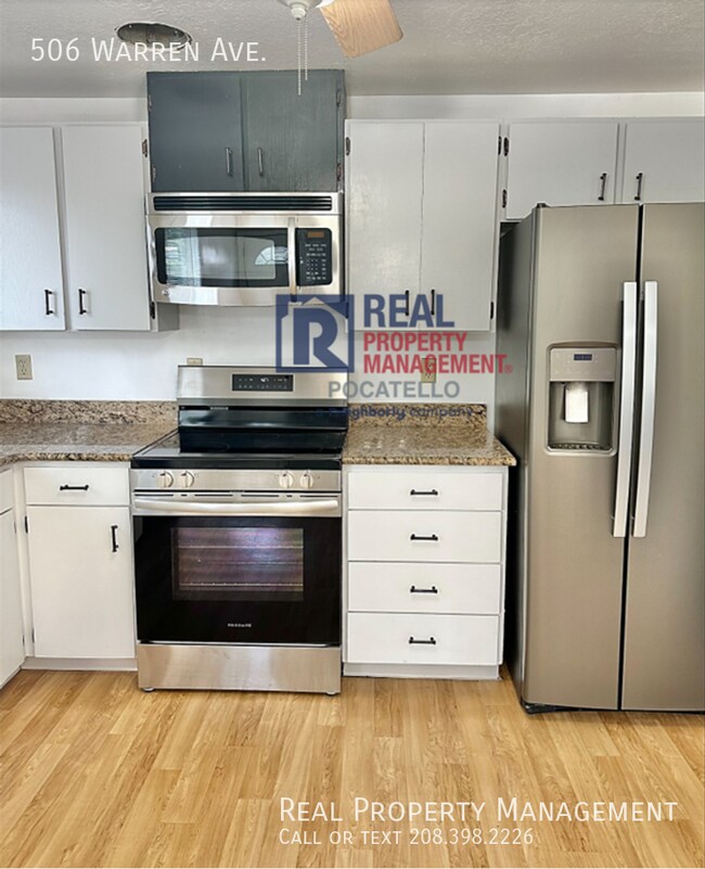 Building Photo - MOVE IN SPECIAL - 6 Bedroom 2 Bathroom hou...