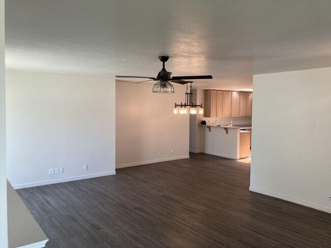 Foto del edificio - 3 Bed 2 Bath Single Level Patio Home