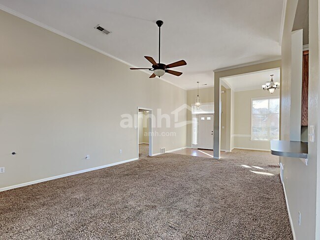 Foto del edificio - 7428 Acree Ln