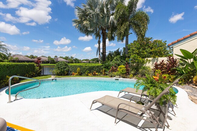 Building Photo - 2307 Las Casitas Dr