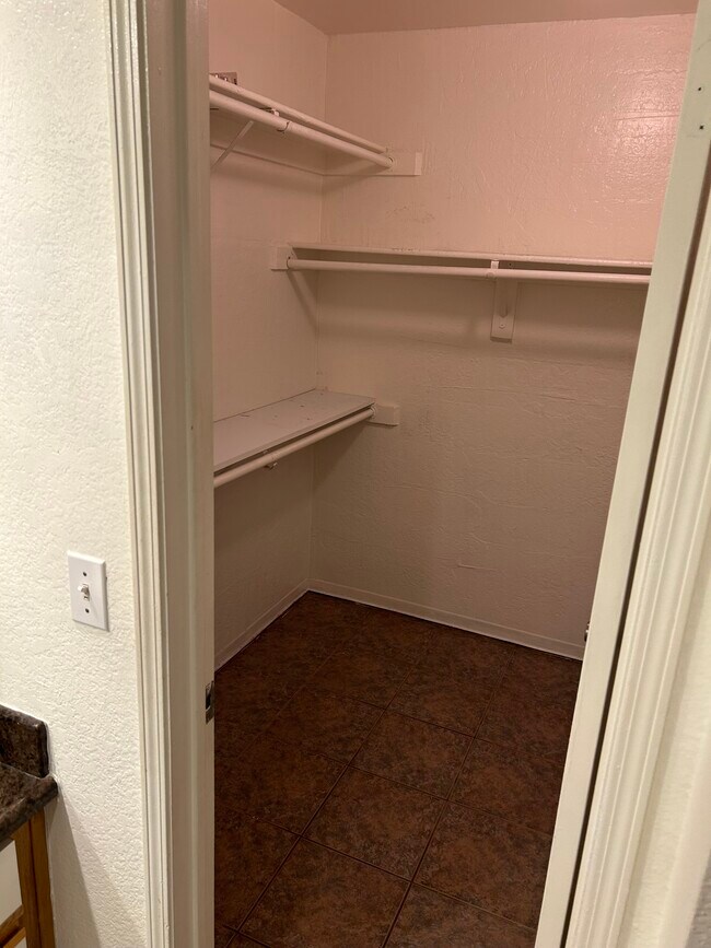 Foto del edificio - 4850 E Desert Cove Ave, #222