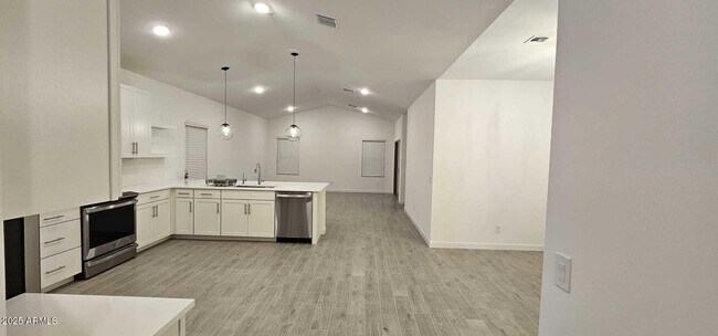 Foto del edificio - 7959 W Hayward Ave