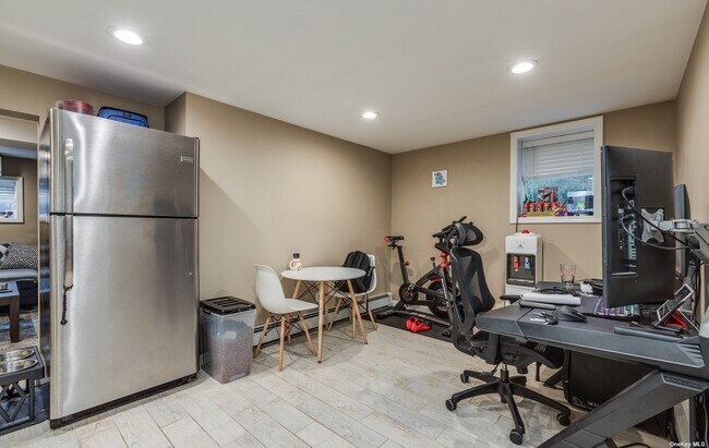 Foto del edificio - 6 Cedar Crest Pl