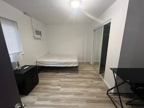 Building Photo - 1548 Jones Dr