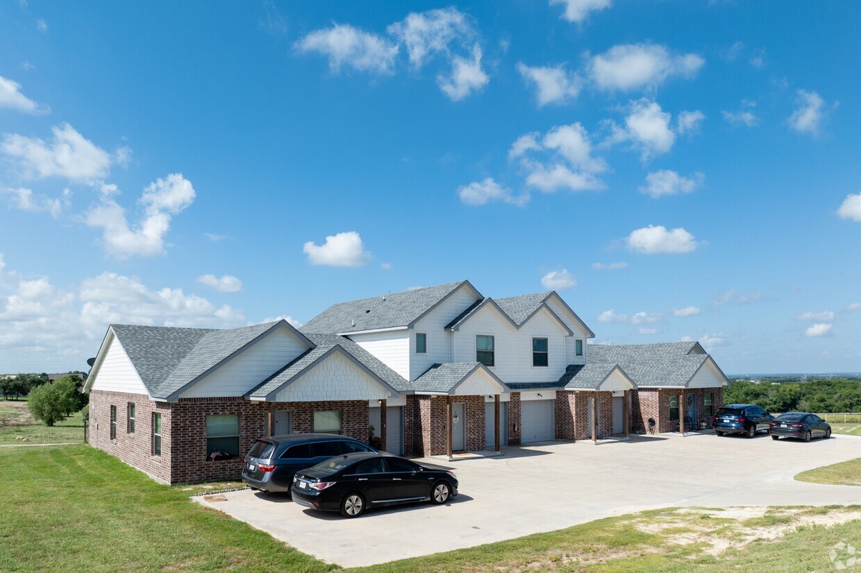 Foto principal - 8605 Ellis Dr
