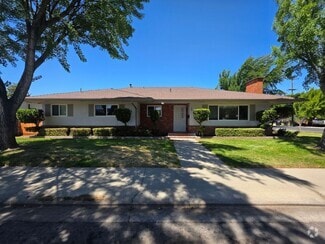 Building Photo - 1609 Barkwood Dr