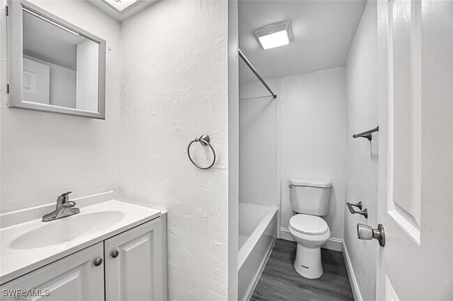Foto del edificio - 10022 Oxfordshire Ln SW
