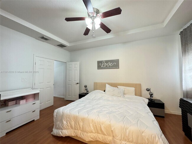 Foto del edificio - 10833 SW 83rd St