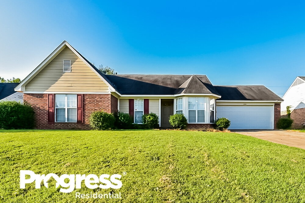 Primary Photo - 4061 Meadow Creek Dr