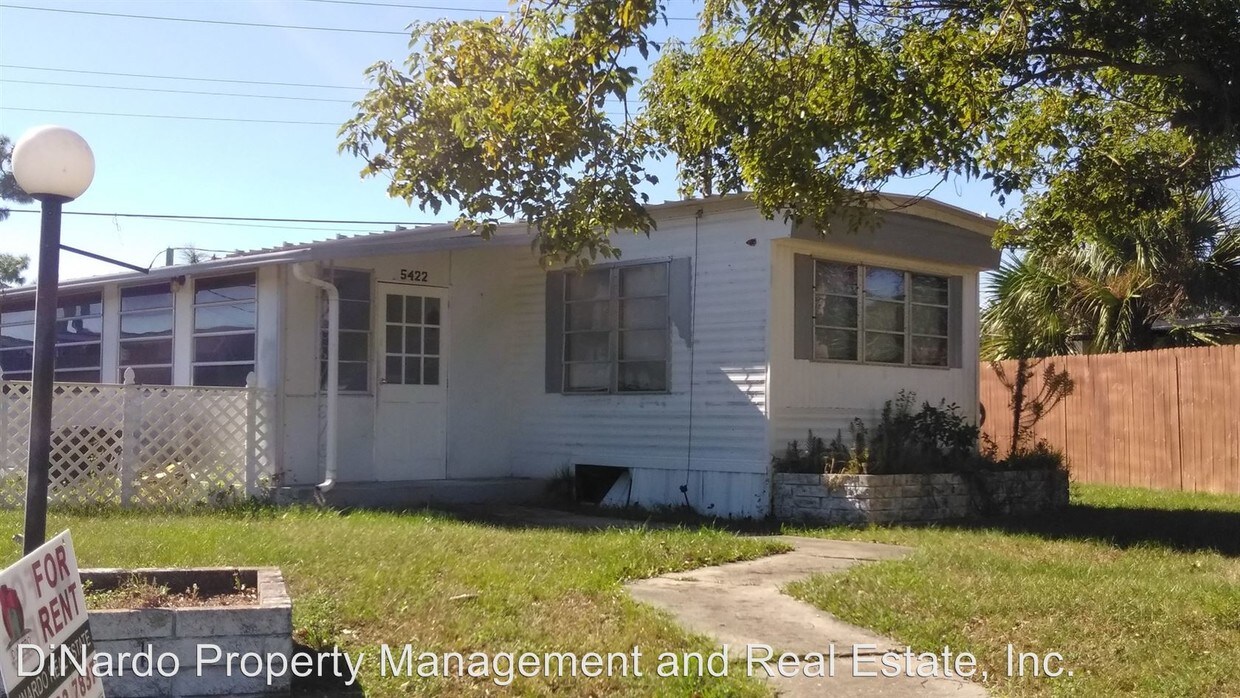 Primary Photo - 2 br, 1 bath House - 5422 Rogers Ave