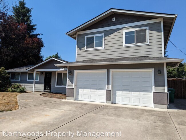 Building Photo - 6 br, 3 bath House - 229 Shamrock Ct