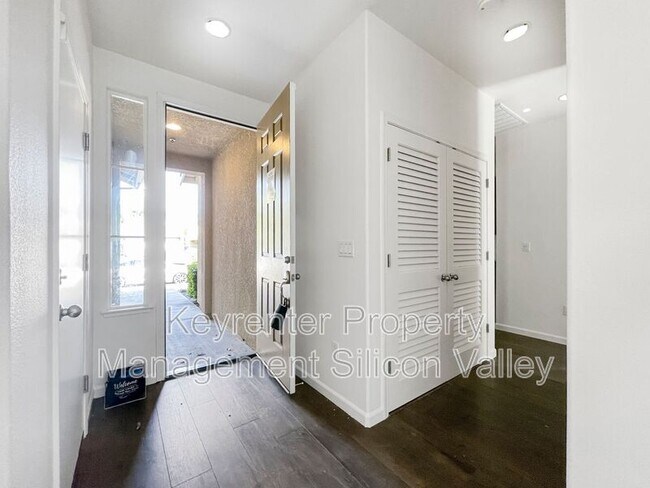 Building Photo - 5319 Cedar Grove Cir