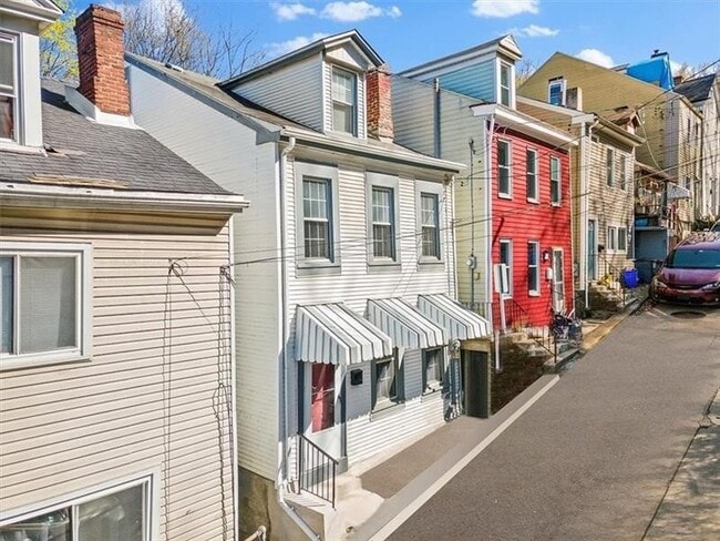 Photo - 39 Welsh Way House