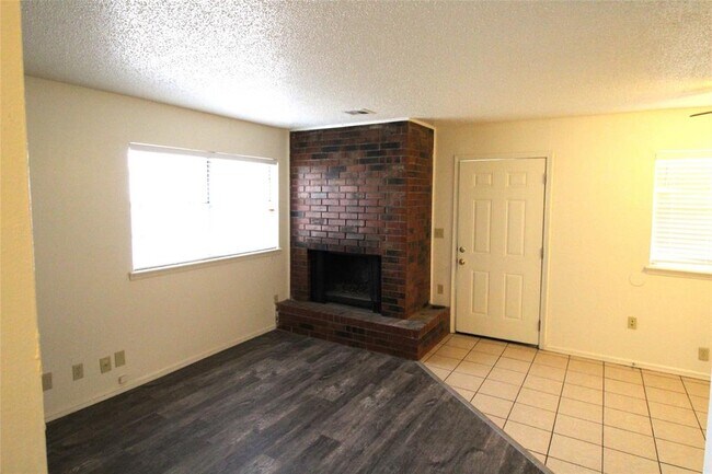 Foto del edificio - 114 NE 12th St