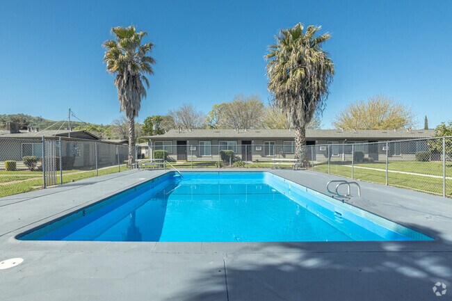 Piscina - Alamo Garden