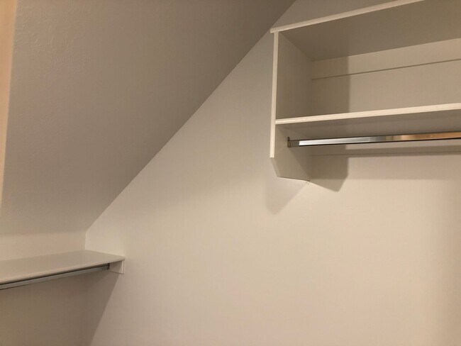 Foto del edificio - New 2 Bedroom 2.5 Bathroom Townhome