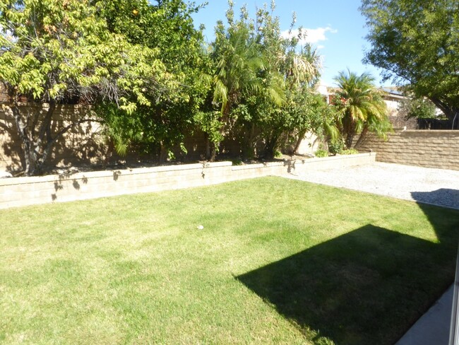 Foto del edificio - Single Story 2 Bedroom Home in Castaic!