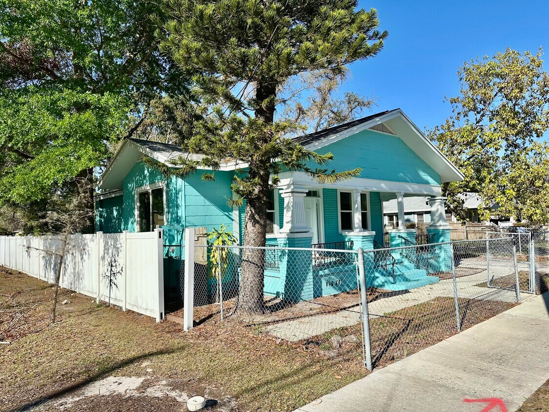 Foto principal - 1504 E 33rd Ave