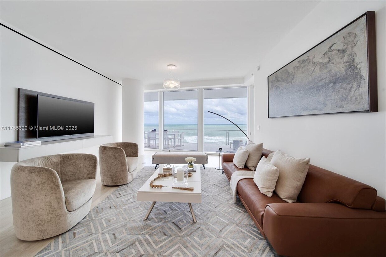 Foto principal - 9001 Collins Ave