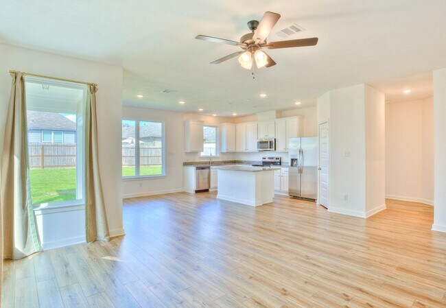 Foto del edificio - 2206 Hall of Fame Ct