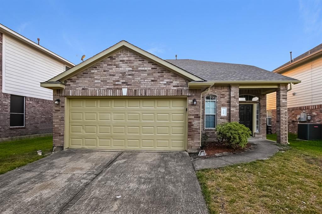 Primary Photo - 1406 High Park Cir