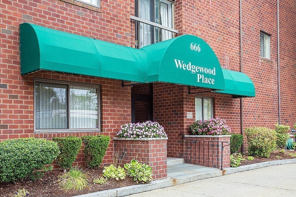 666 Main St Unit 315, Winchester, MA 01890 Condo for Rent in
