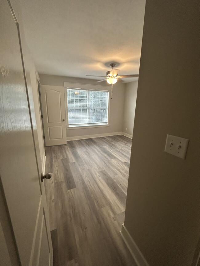 Foto del edificio - Bradley Bowen Townhomes