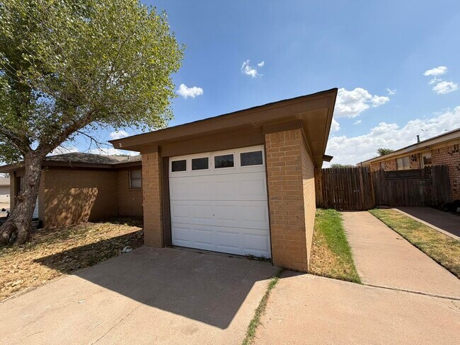 Foto del edificio - 7501 Avenue W