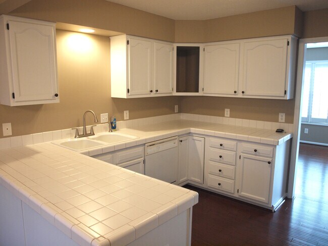 Foto del edificio - 834 34th St NW