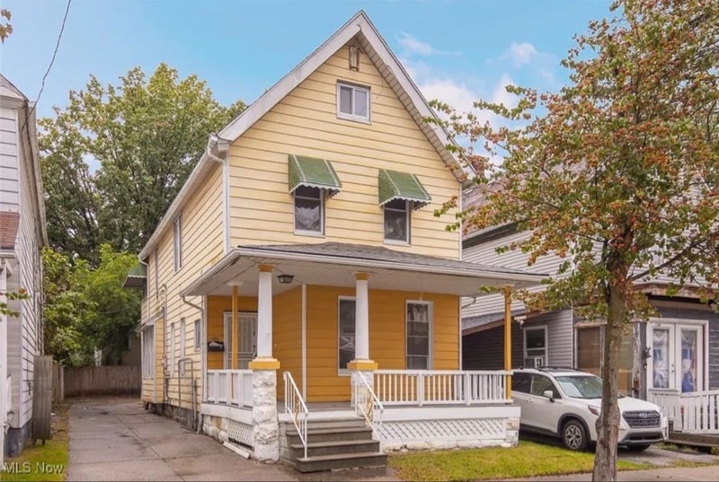 Foto principal - 1370 E 93rd St