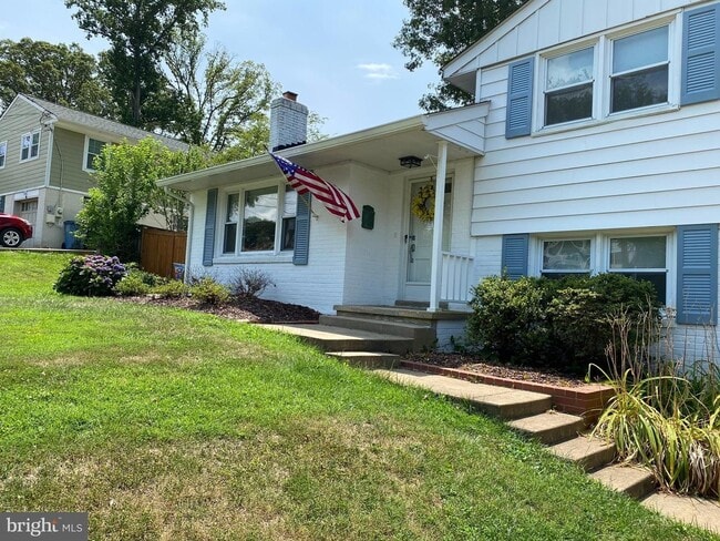 Photo - Show stopper House